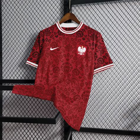 fake poland kit black nike sign